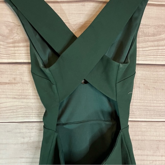 Superdown Mia Mini Dress In Green - Picture 11 of 15
